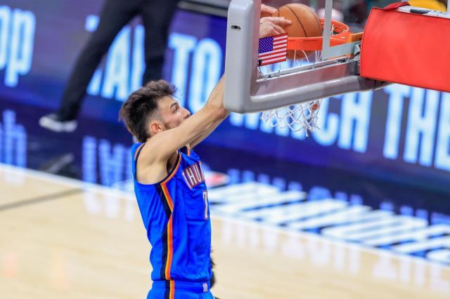 NBA总决赛G5首发出炉：双方均不变阵 马刺固执仍用福克斯首发