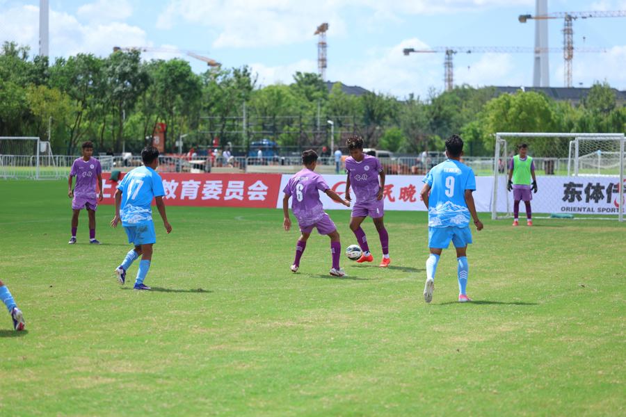 西媒:除德容之外,其余巴萨球员均参加今日训练